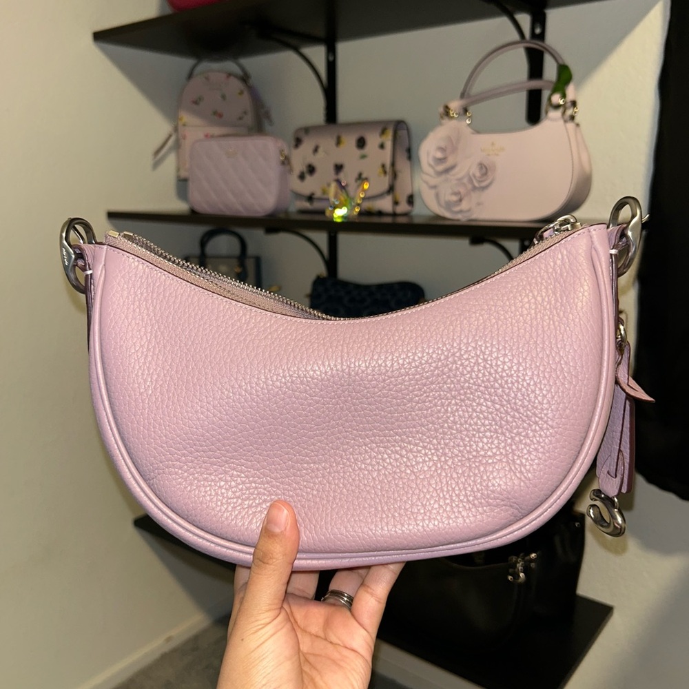 Coach Elegant Purple Leather Shoulder Bag - Picture 2 of 6